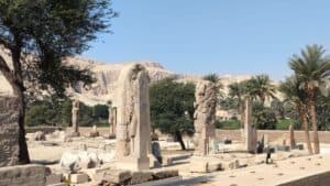 The colossi of memnon amenhotep iii’s funerary temple
